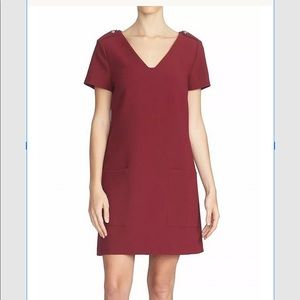 1. State V neck Dual pocket crepe shift dress size 4